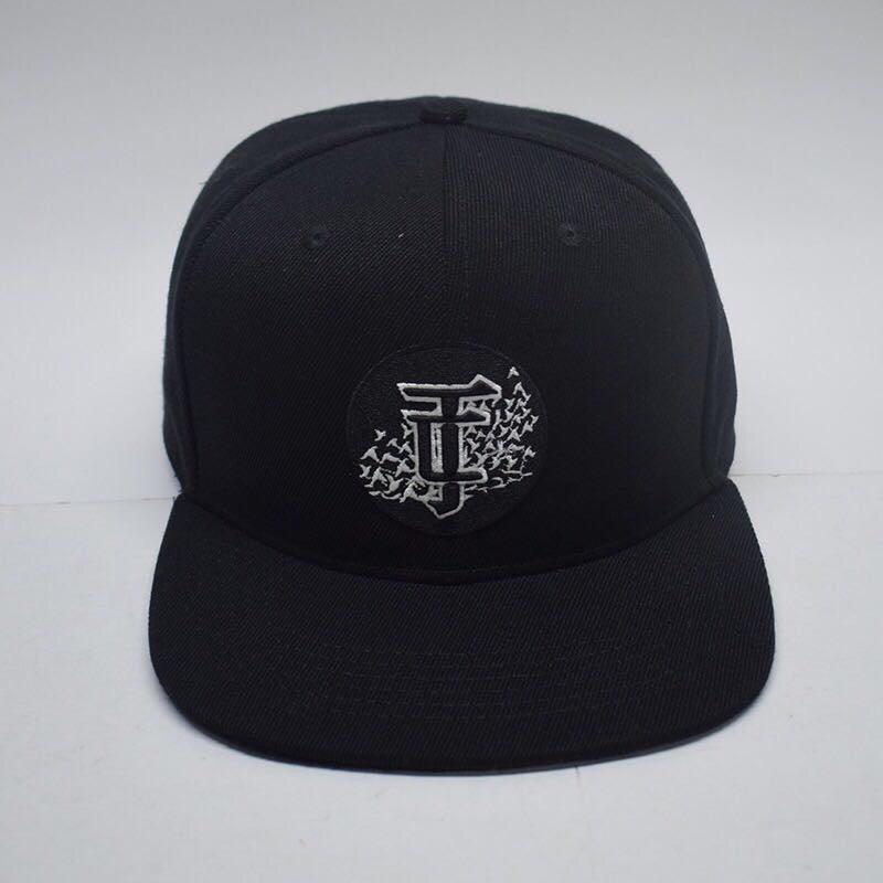 Classic I Snapback - THOUSAND CRANES